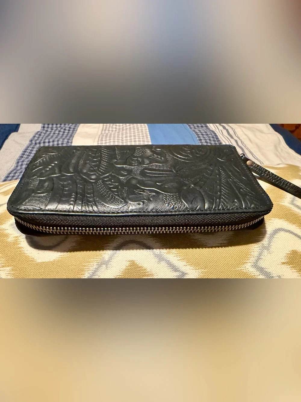NWOT Beautiful Black Tooled Floral-Embossed Leather Zip-Around Wallet